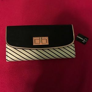 New Directions Striped Clutch *NEW